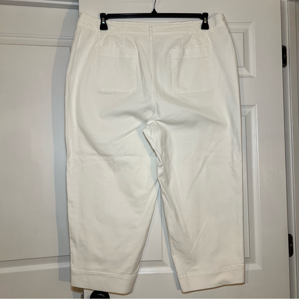 LOFT Plus White Denim Capri Jeans Lightweight Womens Size 20 - Picture 2 of 7